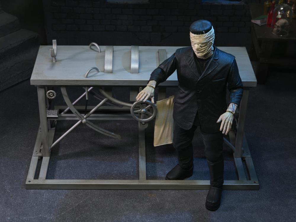 Universal Monsters Ultimate Frankenstein Accessory Pack