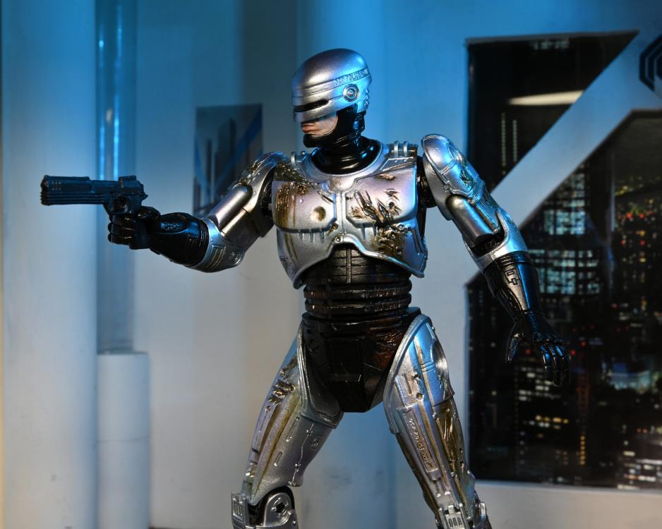 RoboCop Ultimate Battle Damaged RoboCop with Chair Figura Neca