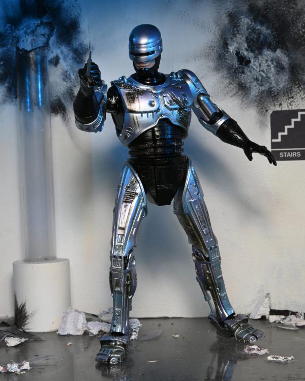 RoboCop Ultimate Battle Damaged RoboCop with Chair Figura Neca