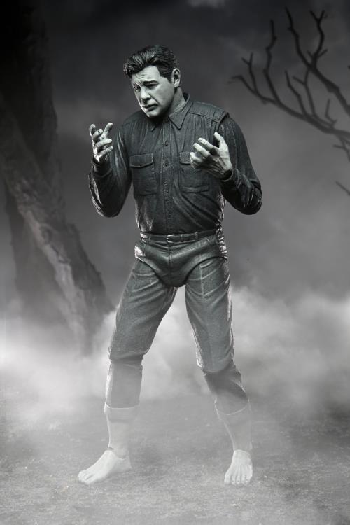 Universal Monsters Ultimate The Wolf Man (Black & White) Figura Neca