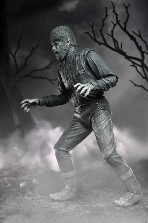 Universal Monsters Ultimate The Wolf Man (Black & White) Figura Neca