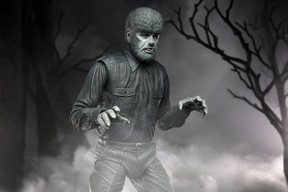Universal Monsters Ultimate The Wolf Man (Black & White) Figura Neca