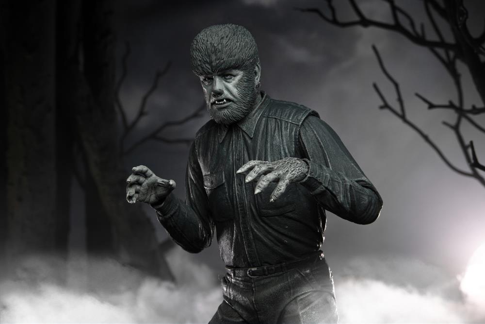Universal Monsters Ultimate The Wolf Man (Black & White) Figura Neca