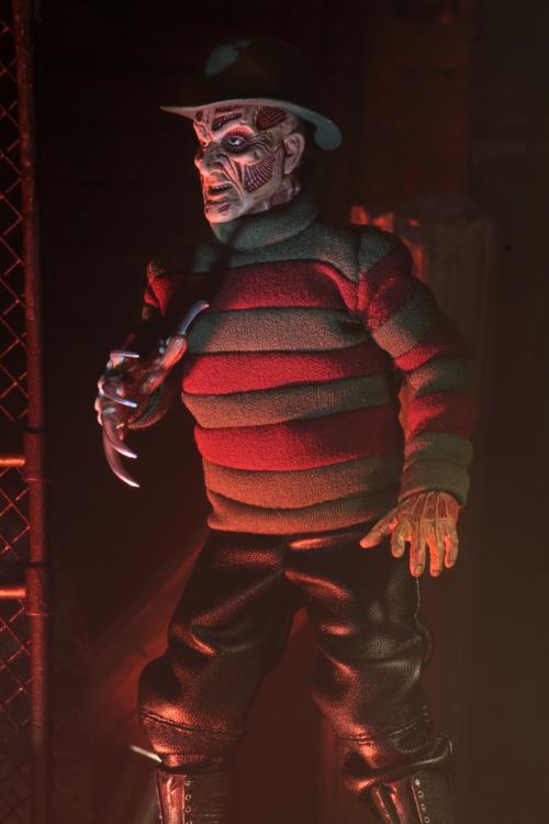 Wes Craven's New Nightmare Clothed Freddy Krueger Figura Neca