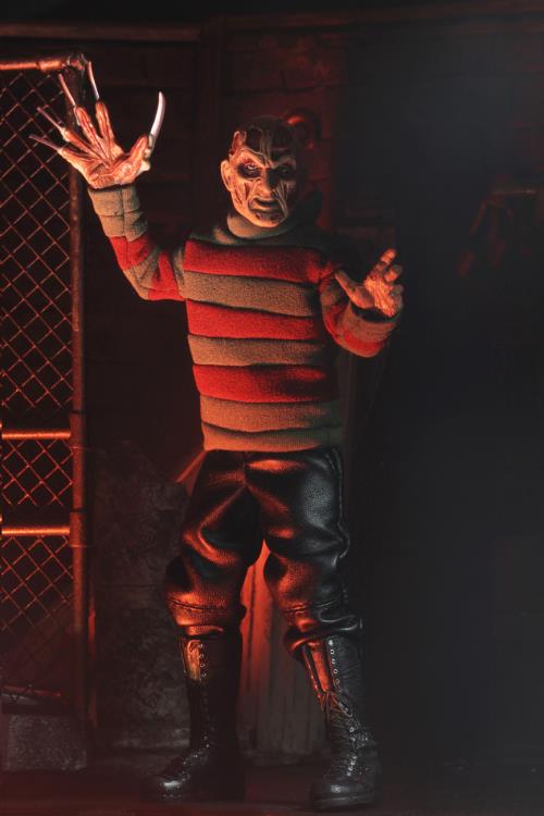 Wes Craven's New Nightmare Clothed Freddy Krueger Figura Neca