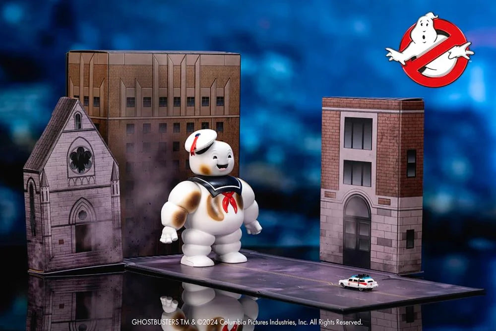 Ghostbusters Nano Scene Hollywood Rides Stay Puft Marshmallow Man with Nano Ecto-1