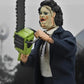 The Texas Chainsaw Massacre 50th Anniversary Leatherface (Pretty Woman) Figura Acción Ropa Tela