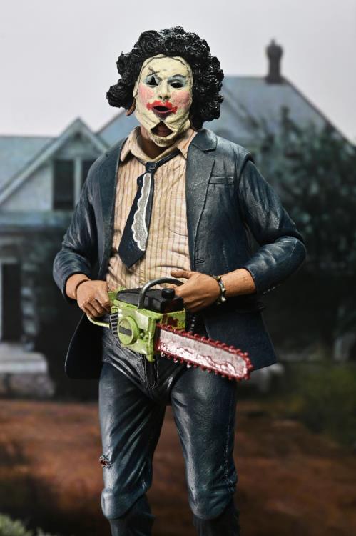 The Texas Chainsaw Massacre Ultimate 50th Anniversary Leatherface (Pretty Woman) Figura de Acción