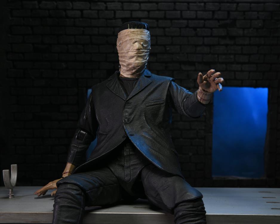 Universal Monsters Ultimate Frankenstein Accessory Pack