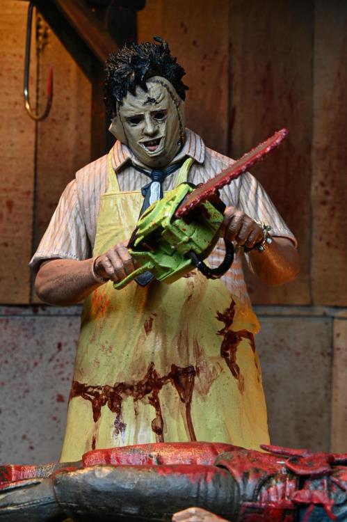 The Texas Chainsaw Massacre Ultimate 50th Anniversary Leatherface Figura de Acción