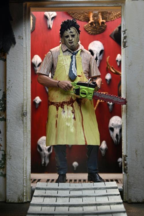 The Texas Chainsaw Massacre Ultimate 50th Anniversary Leatherface Figura de Acción