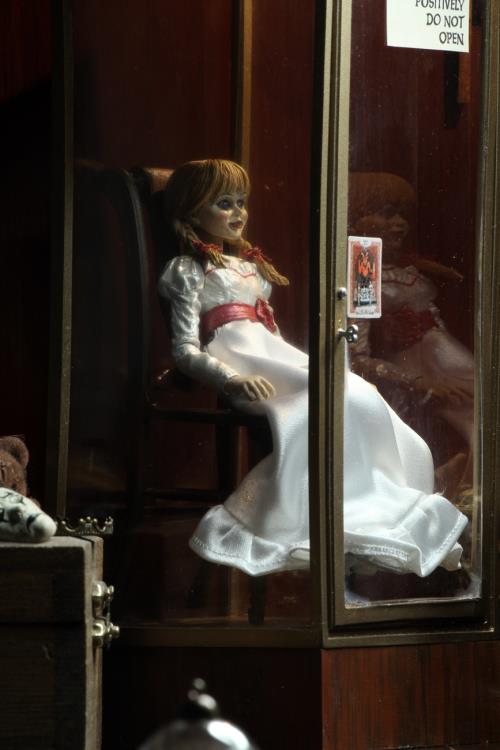 Annabelle Comes Home Ultimate Annabelle Figura Neca