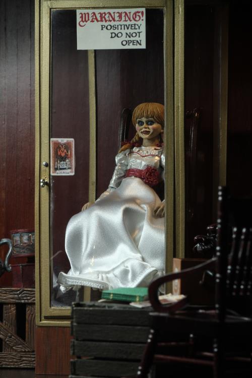 Annabelle Comes Home Ultimate Annabelle Figura Neca