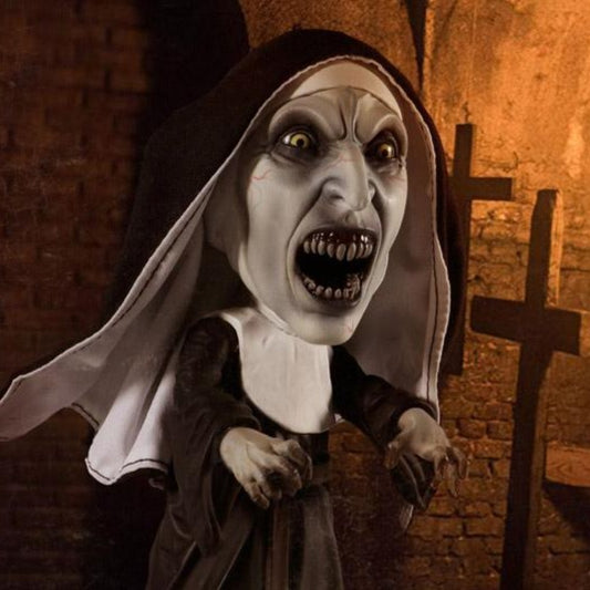 The Conjuring MDS The Nun Figura Mezco