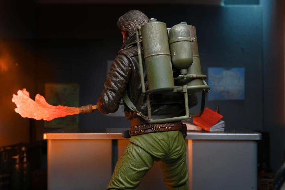 The Thing Ultimate MacReady V2 (Station Survival) Figura Neca