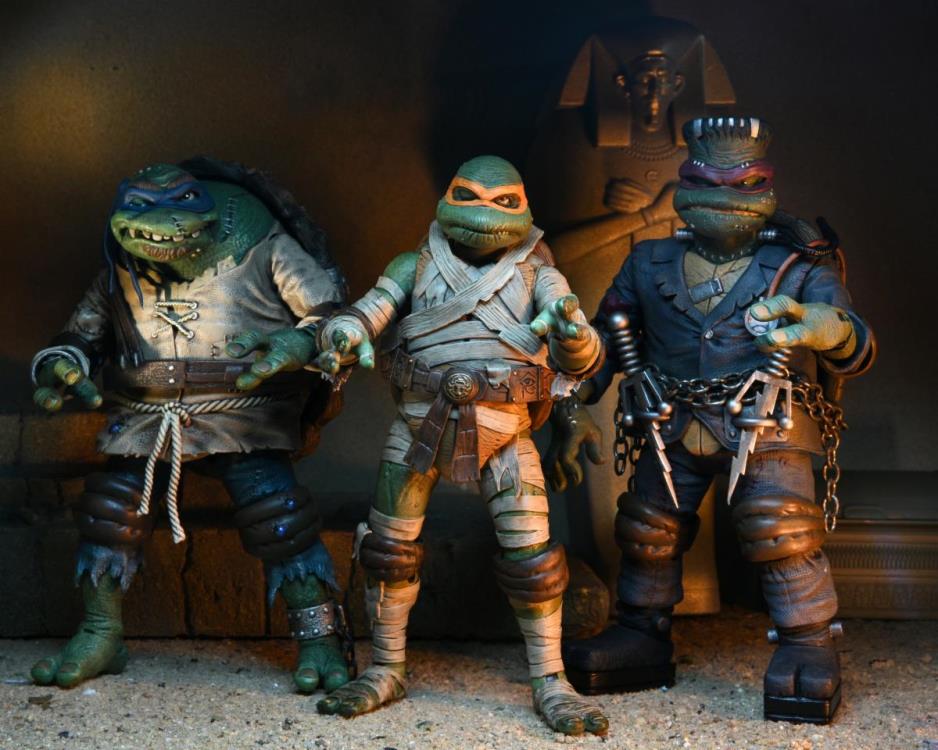 Universal Monsters x Teenage Mutant Ninja Turtles Ultimate Michelangelo as The Mummy Figura Neca