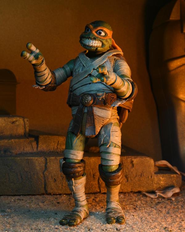 Universal Monsters x Teenage Mutant Ninja Turtles Ultimate Michelangelo as The Mummy Figura Neca